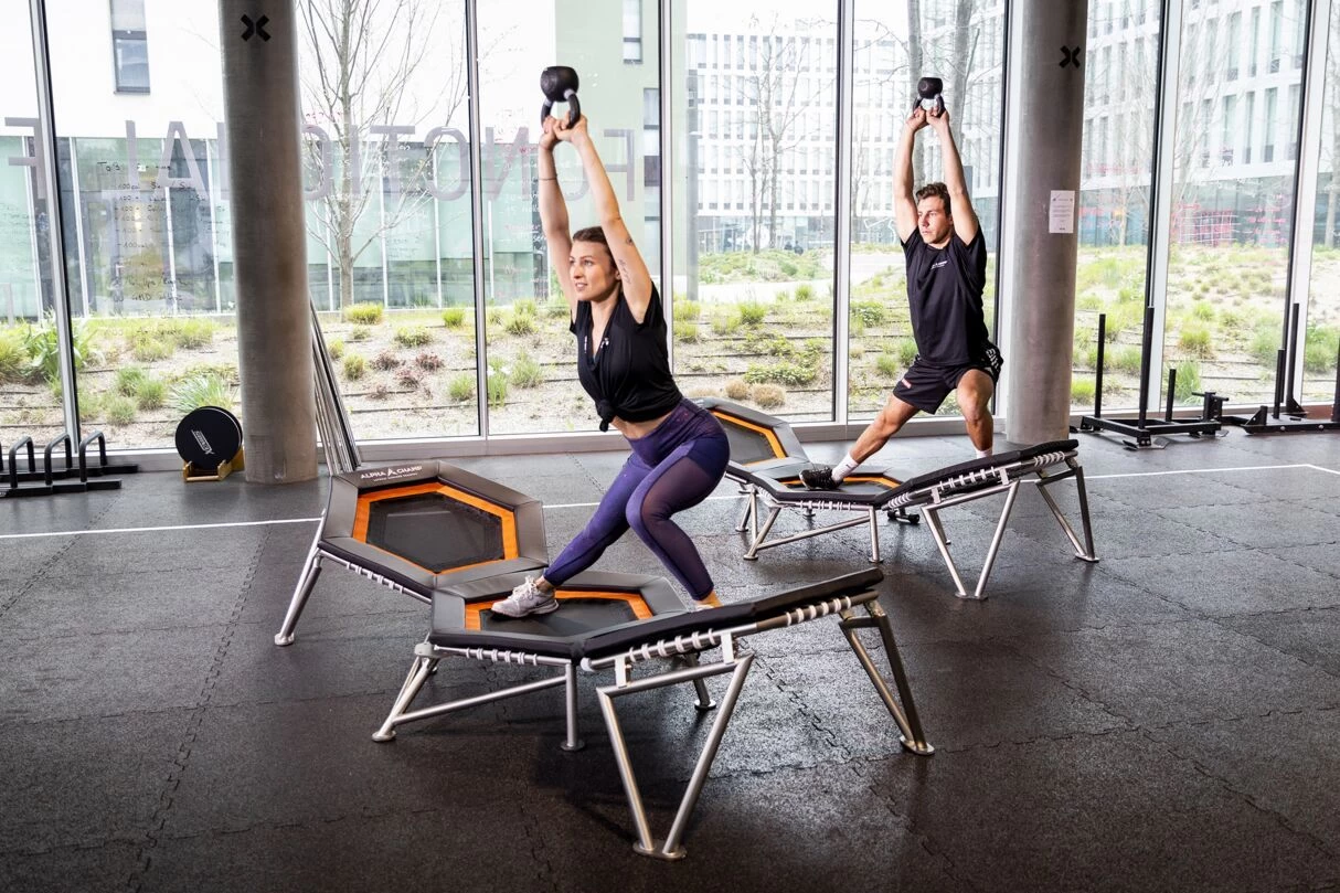 Trainingsgerät ALPHA CHAMP™ Triple Trampolin LRT-3 – Bild 12