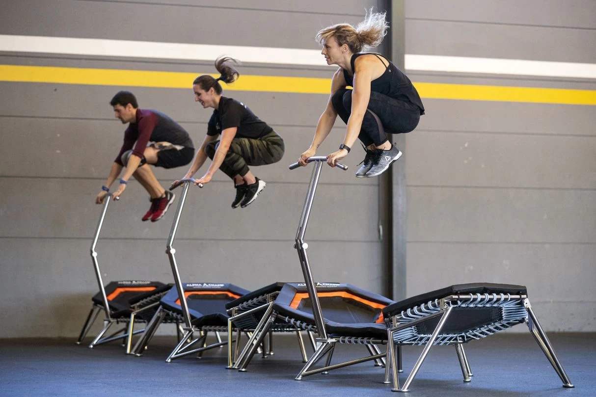 Trainingsgerät ALPHA CHAMP™ Triple Trampolin LRT-3 – Bild 8