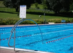 Durchschwimmbogen Schwimmbadautobahn Edelstahl